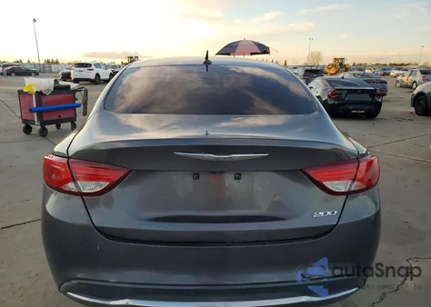 2015 Chrysler 200 Limited z USA, uszkodzony, nr VIN 1C3CCCAB5FN596941